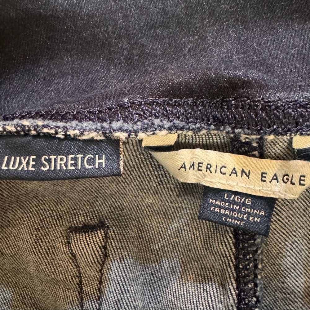 American Eagle Outfitters Dark Indigo Flare Jeans - Picture 3 of 3